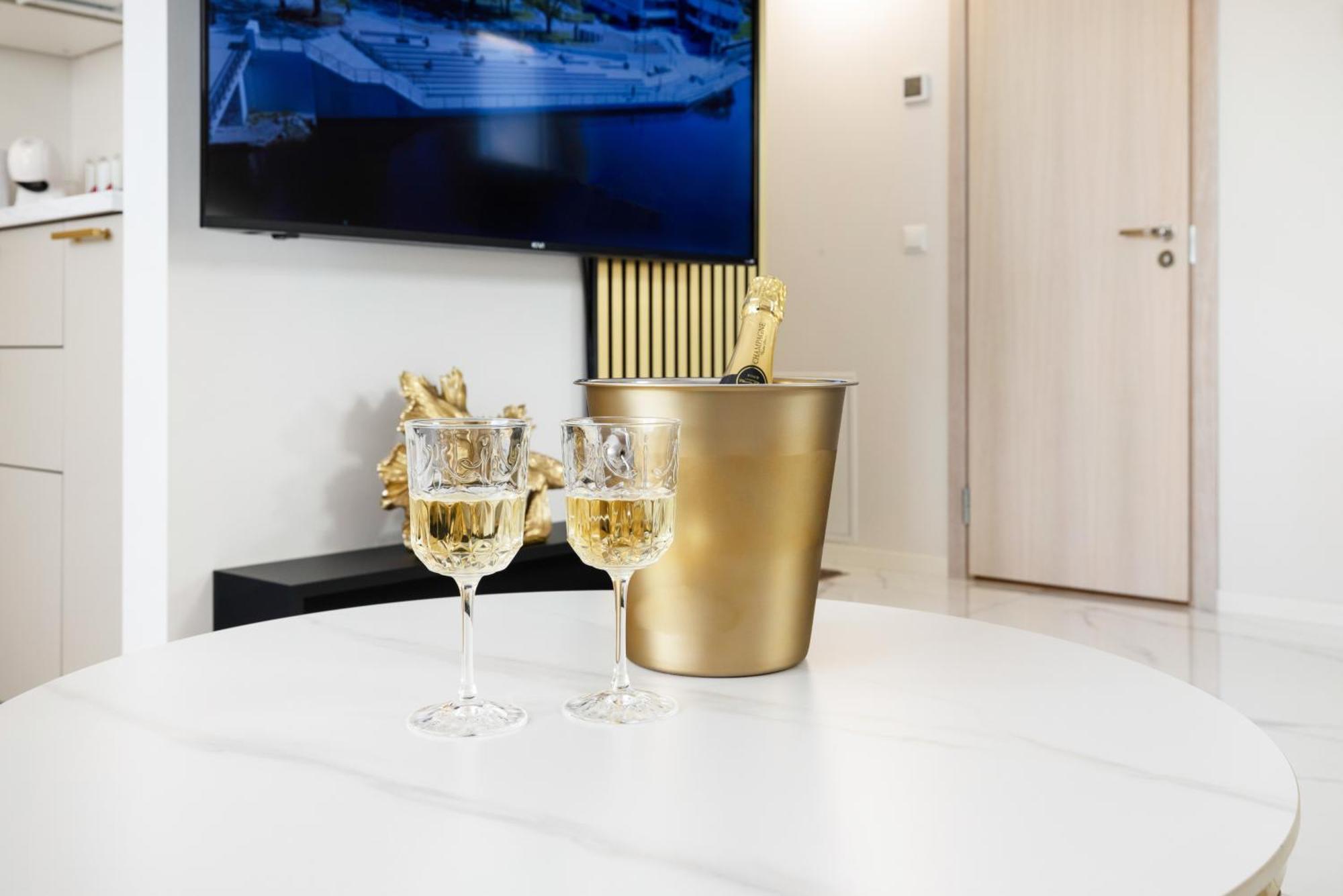 Fortune Apartments - River View, Contactless Tartu Zewnętrze zdjęcie